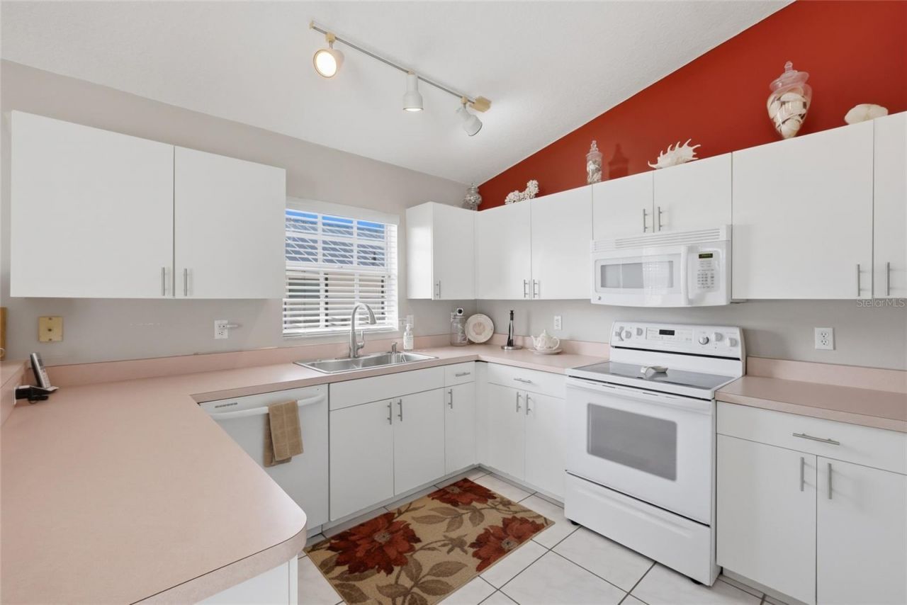 2806 Gulf Drive, Holmes Beach, FL 34217 Photo