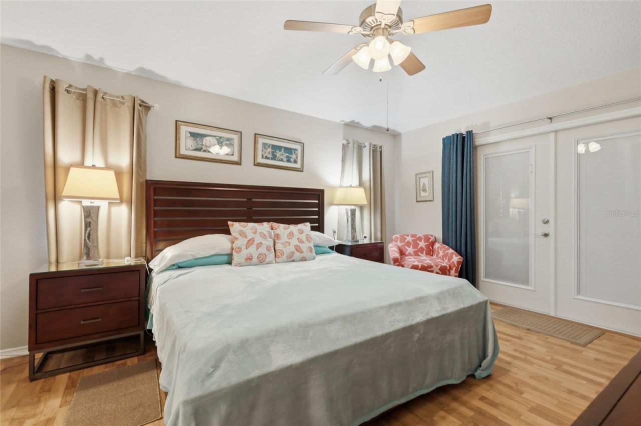 2806 Gulf Drive, Holmes Beach, FL 34217 Photo