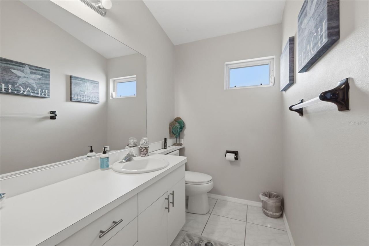 2806 Gulf Drive, Holmes Beach, FL 34217 Photo