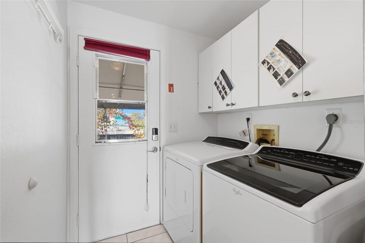 2806 Gulf Drive, Holmes Beach, FL 34217 Photo