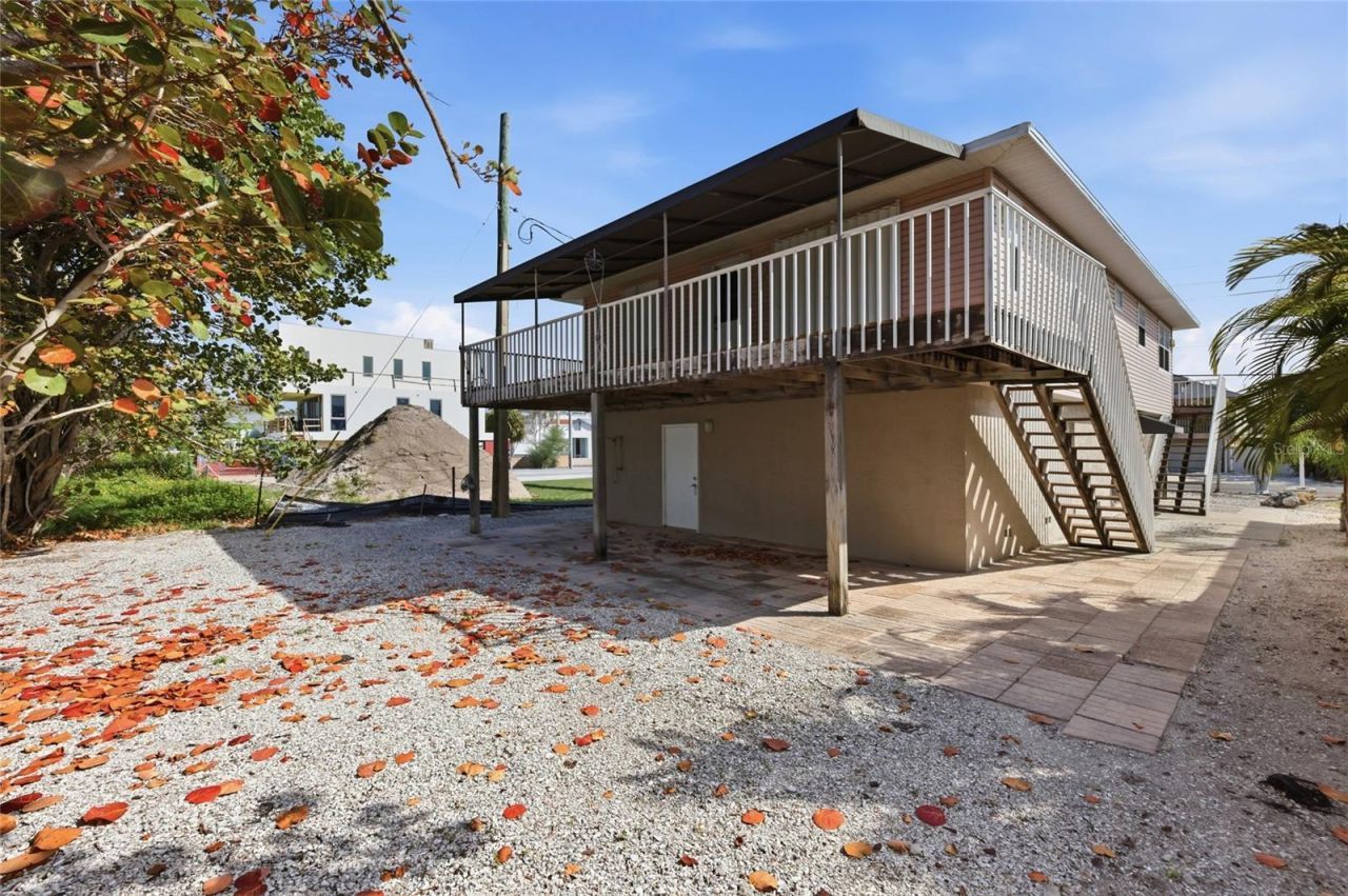 2806 Gulf Drive, Holmes Beach, FL 34217 Photo