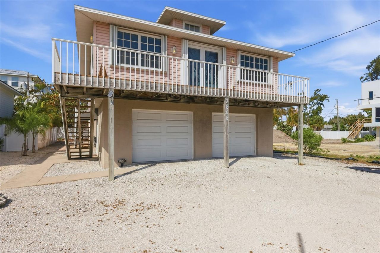 2806 Gulf Drive, Holmes Beach, FL 34217 Photo