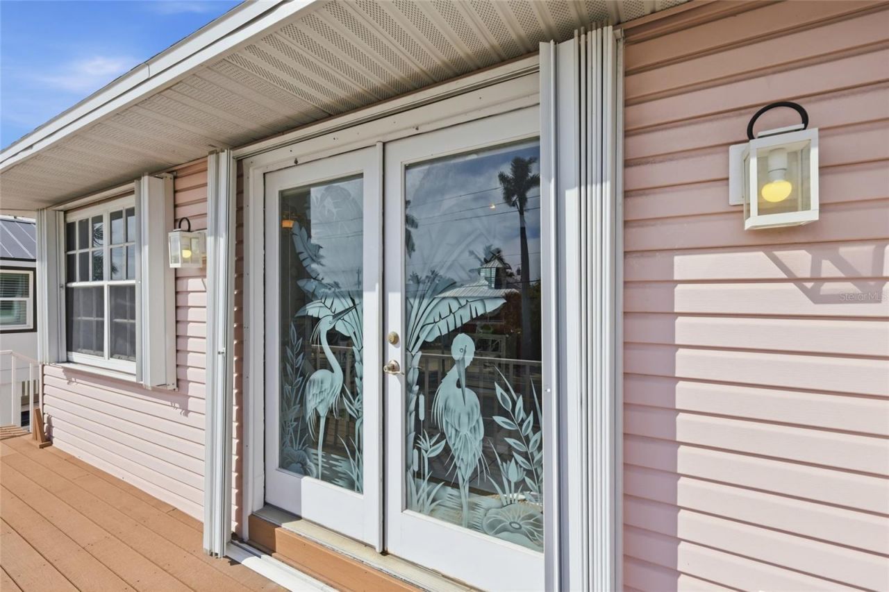 2806 Gulf Drive, Holmes Beach, FL 34217 Photo