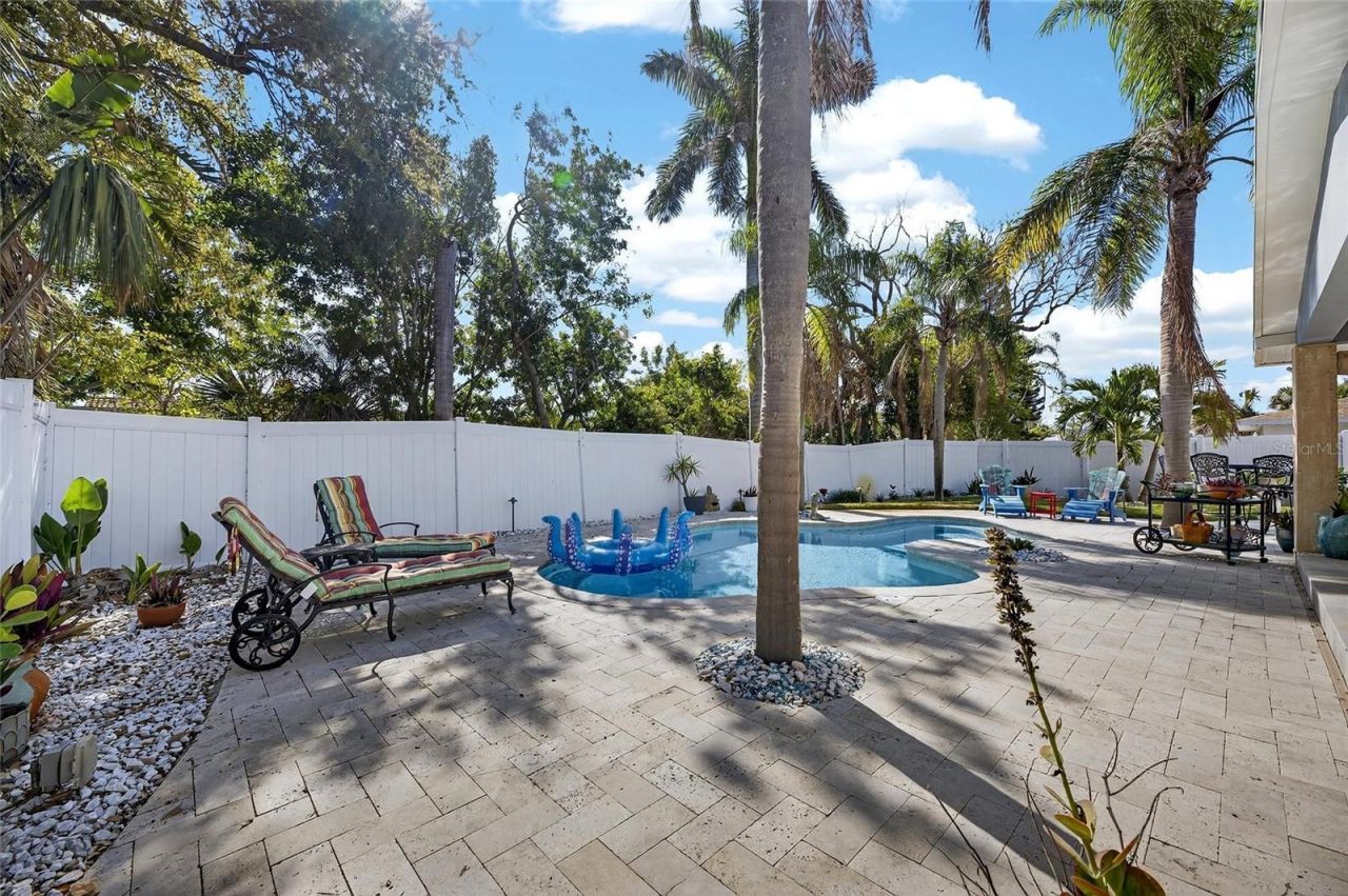 931 Gulf Boulevard, Belleair Beach, FL 33786 Photo