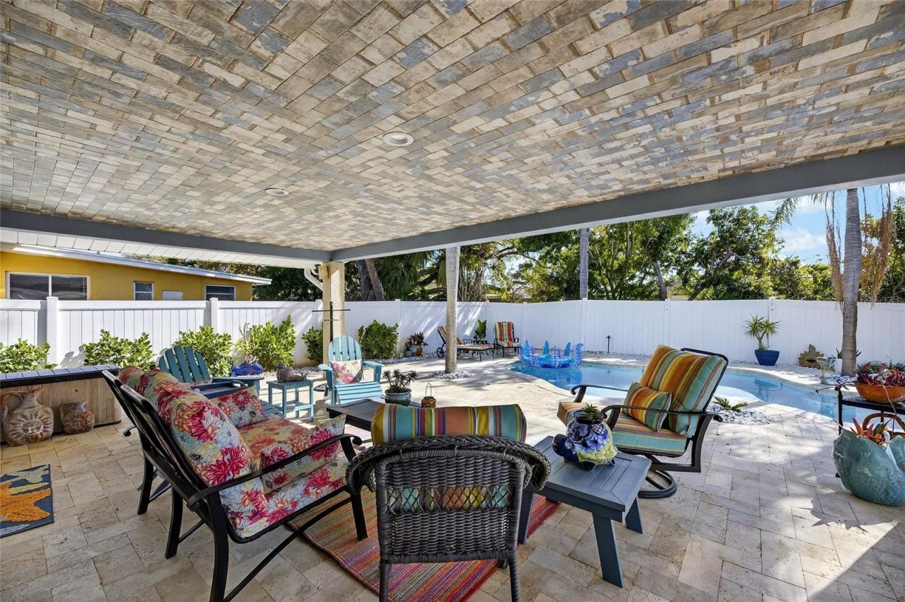 931 Gulf Boulevard, Belleair Beach, FL 33786 Photo