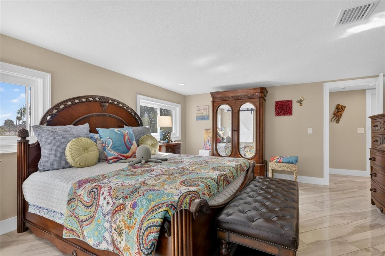 931 Gulf Boulevard, Belleair Beach, FL 33786 Photo