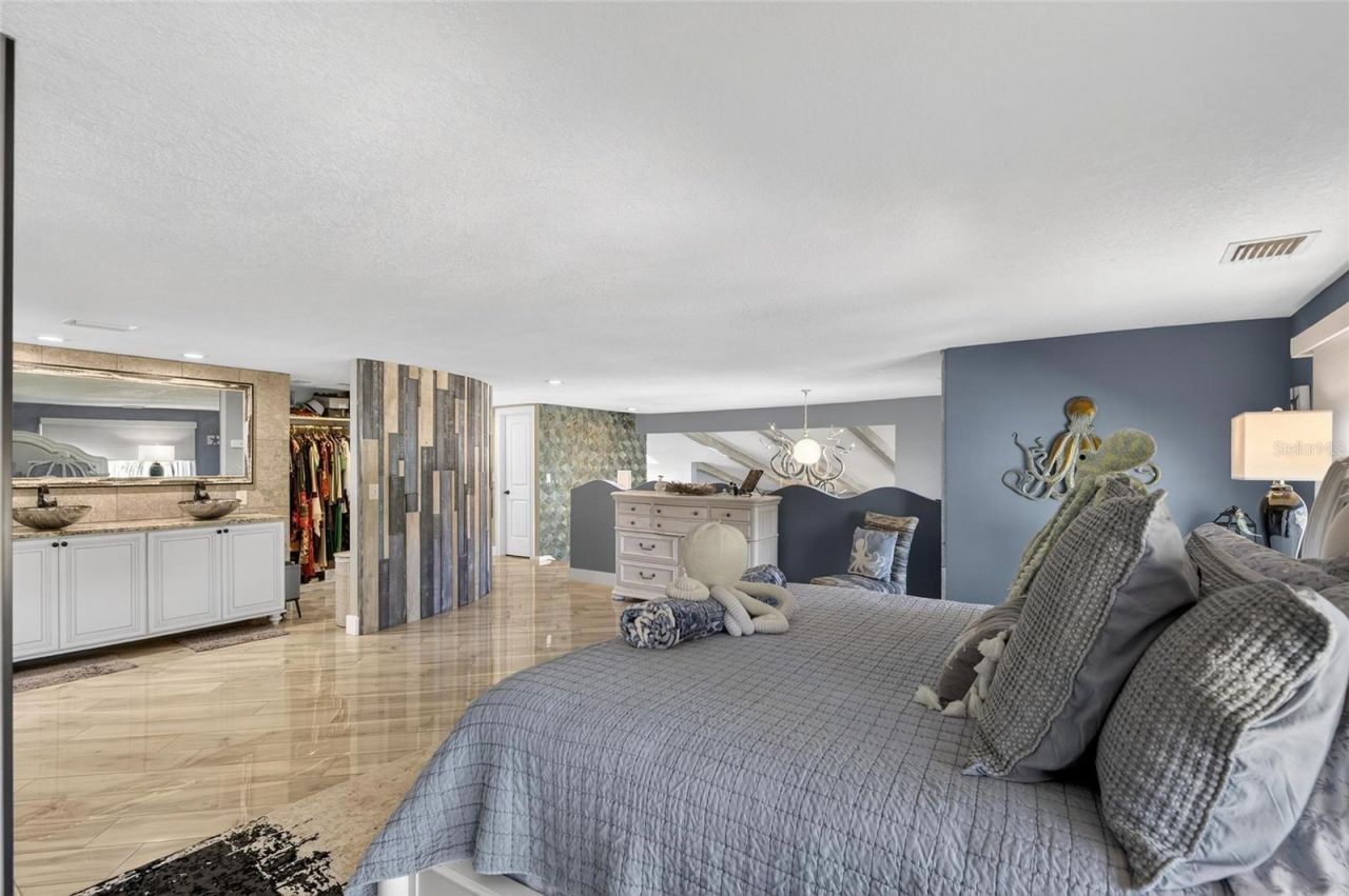 931 Gulf Boulevard, Belleair Beach, FL 33786 Photo