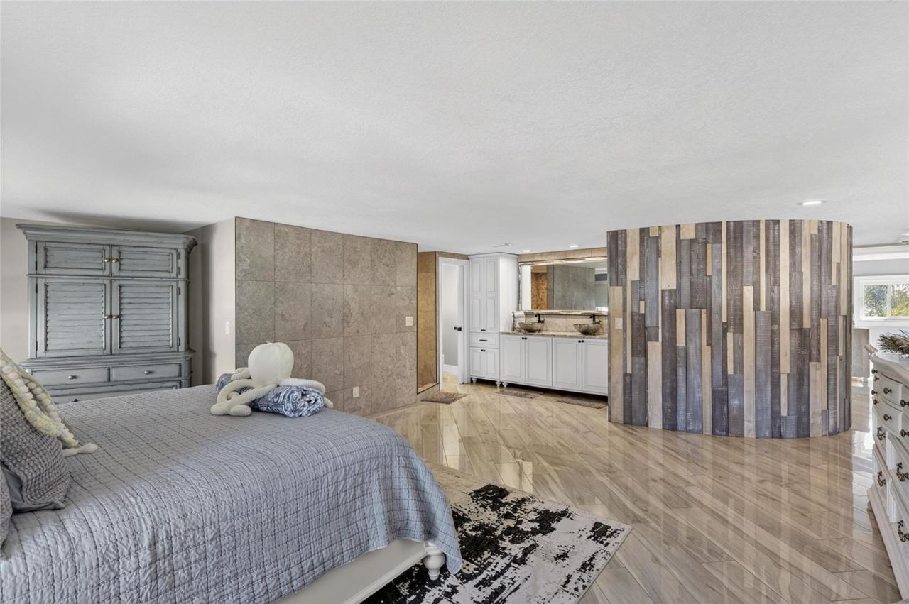 931 Gulf Boulevard, Belleair Beach, FL 33786 Photo