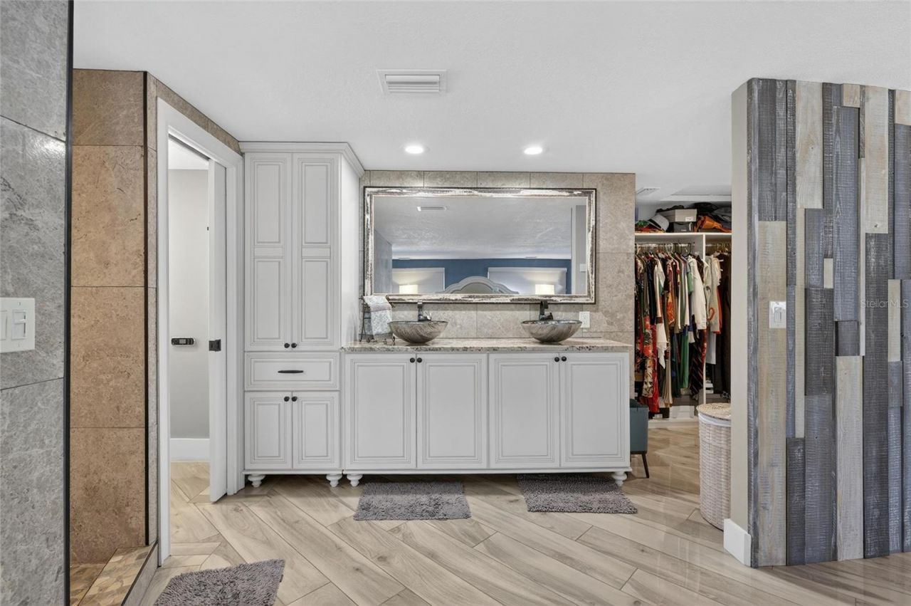 931 Gulf Boulevard, Belleair Beach, FL 33786 Photo