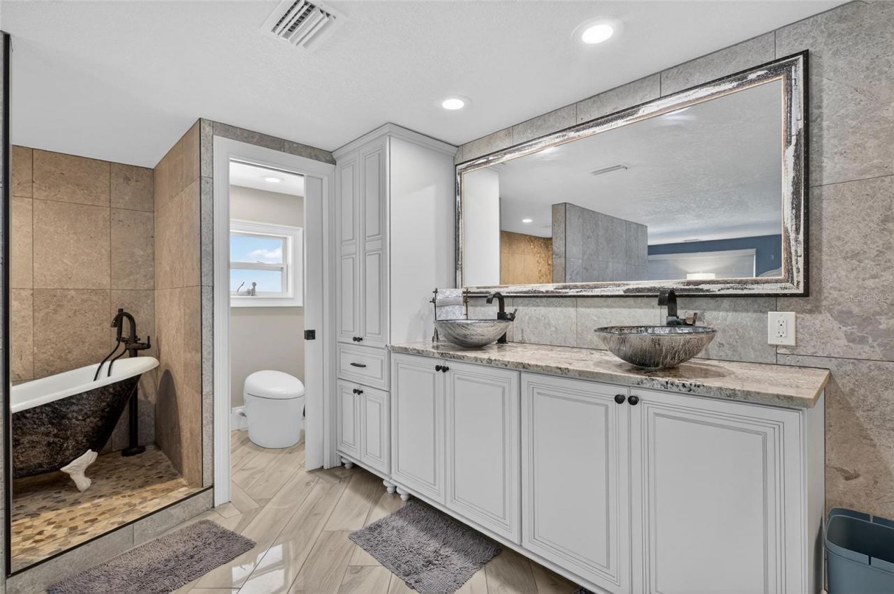 931 Gulf Boulevard, Belleair Beach, FL 33786 Photo