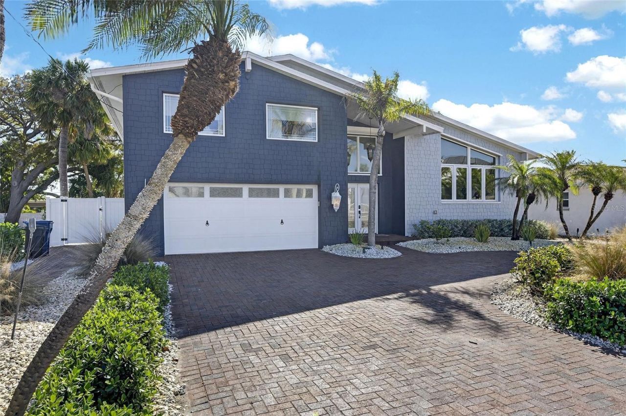 931 Gulf Boulevard, Belleair Beach, FL 33786 Photo