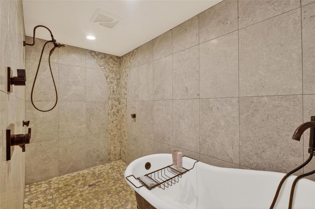 931 Gulf Boulevard, Belleair Beach, FL 33786 Photo