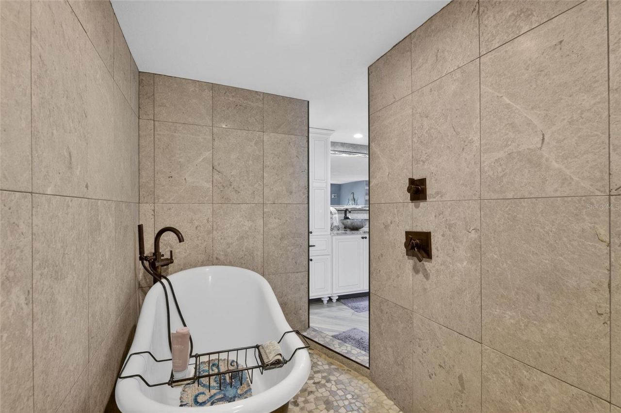 931 Gulf Boulevard, Belleair Beach, FL 33786 Photo