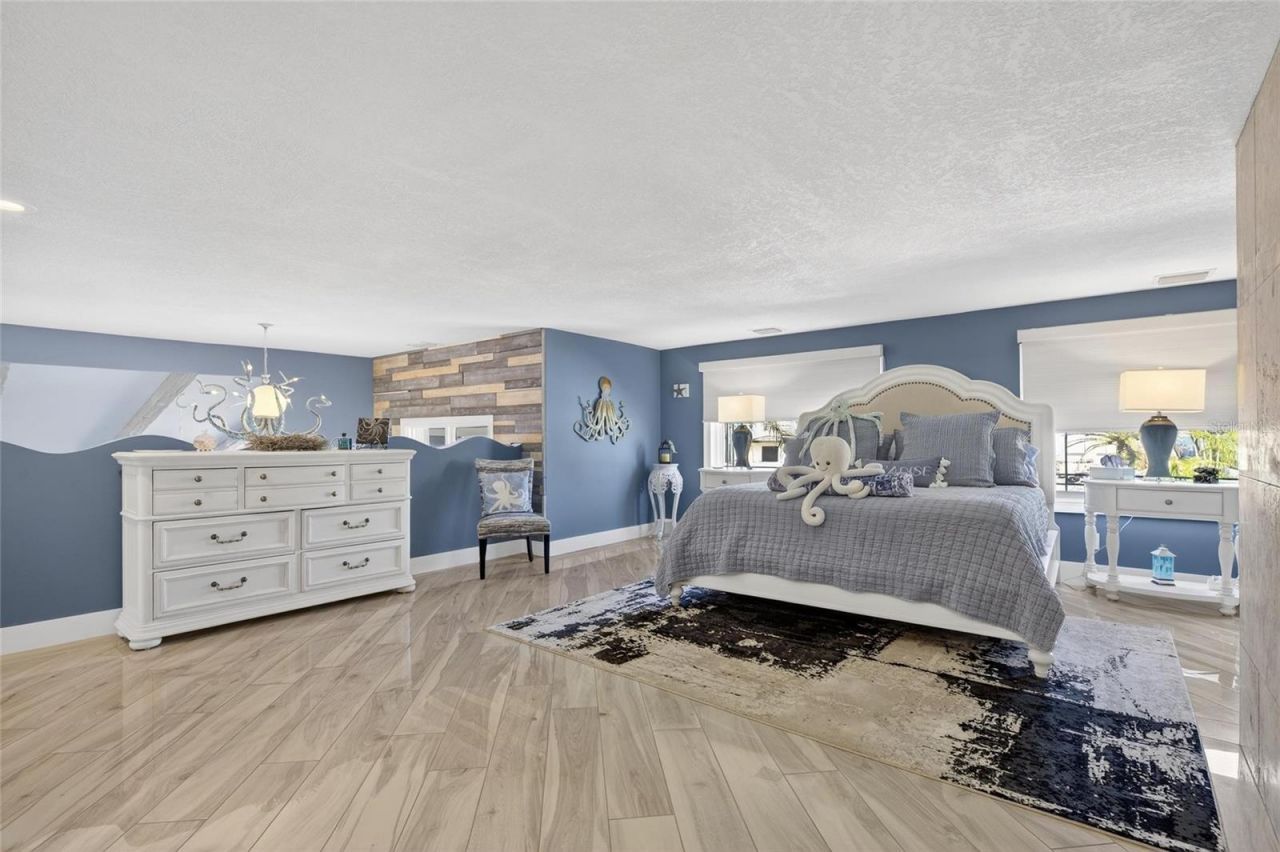 931 Gulf Boulevard, Belleair Beach, FL 33786 Photo