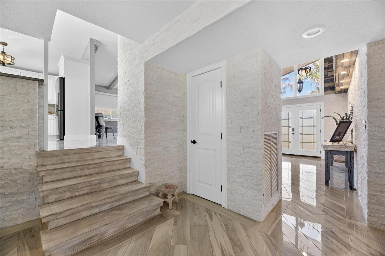 931 Gulf Boulevard, Belleair Beach, FL 33786 Photo