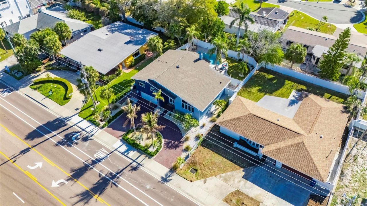 931 Gulf Boulevard, Belleair Beach, FL 33786 Photo