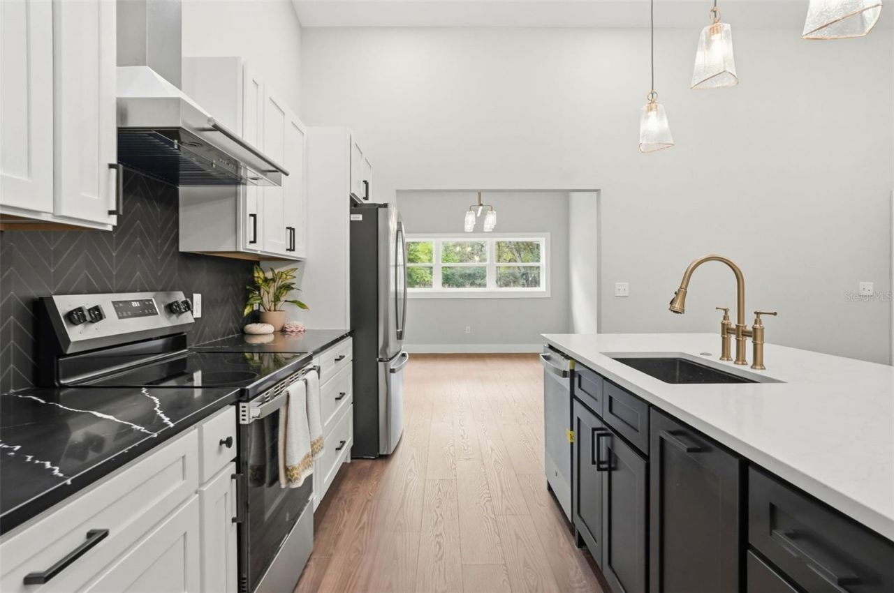 34121 August Avenue , Webster, FL 33597 Photo