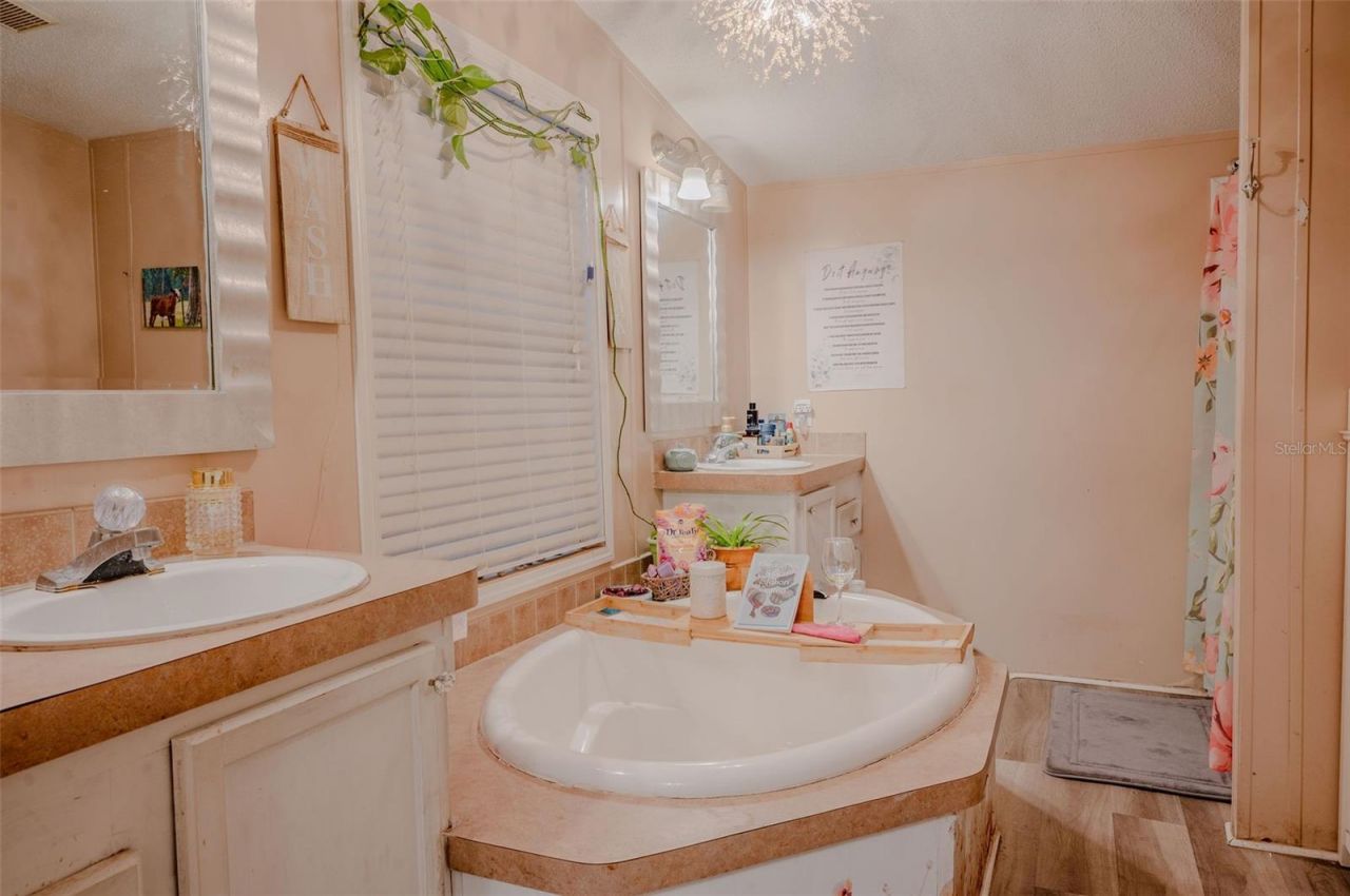 7296 NW 170th Street , Trenton, FL 32693 Photo