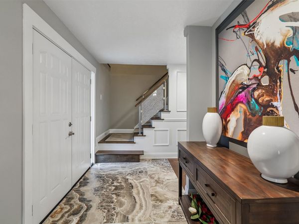 5201 Cody Drive, West Des Moines, IA 50265