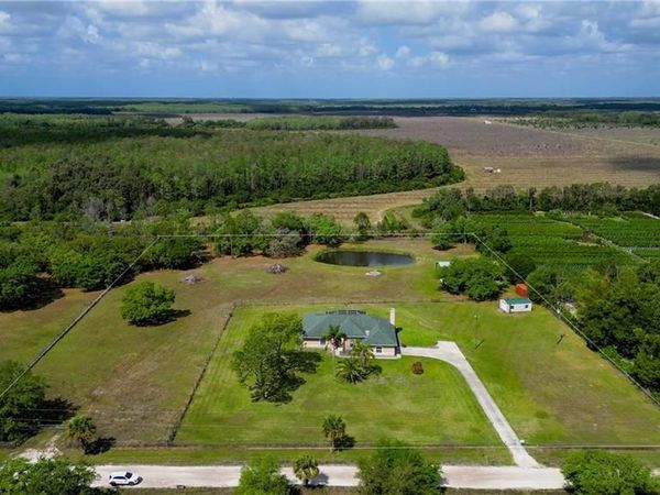 17090 Silver Panther LN, FORT MYERS, FL 33913