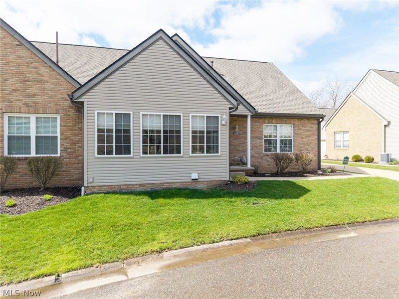 1551 Cambridge Avenue SW, North Canton, OH 44709 Photo 2