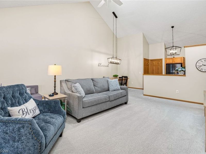 1551 Cambridge Avenue SW, North Canton, OH 44709 Photo 5