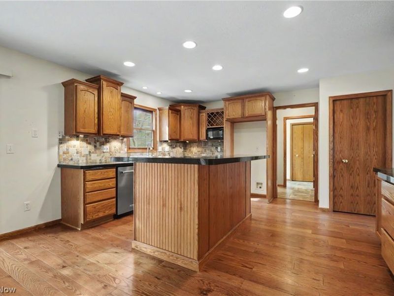 9498 Andrew Drive , Twinsburg, OH 44087 Photo 15