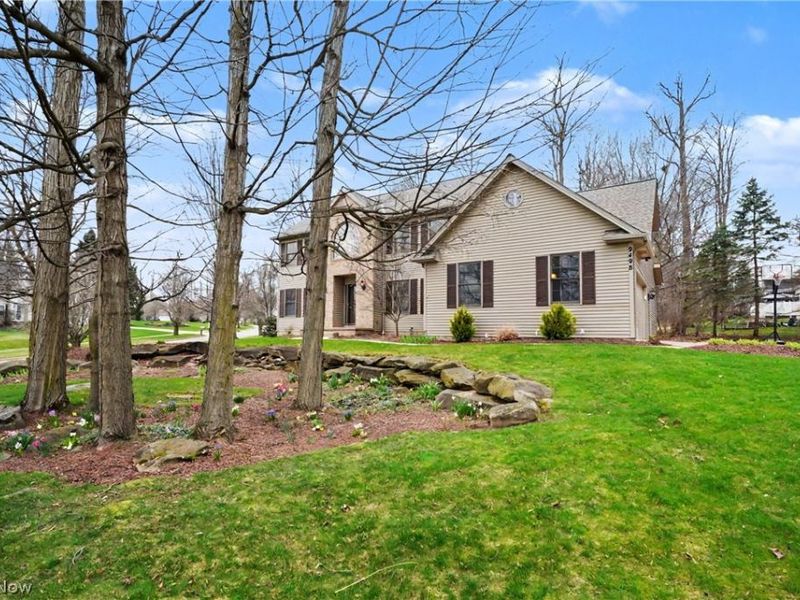 9498 Andrew Drive , Twinsburg, OH 44087 Photo 4