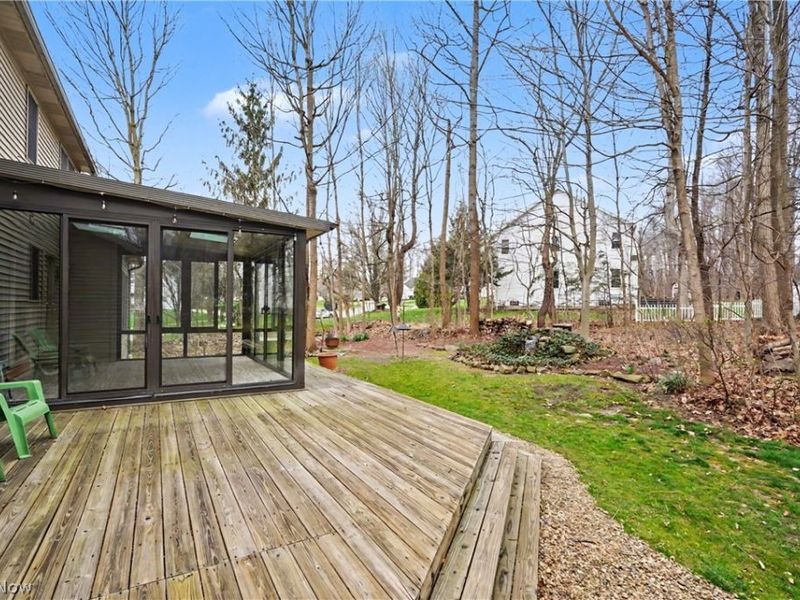 9498 Andrew Drive , Twinsburg, OH 44087 Photo 8