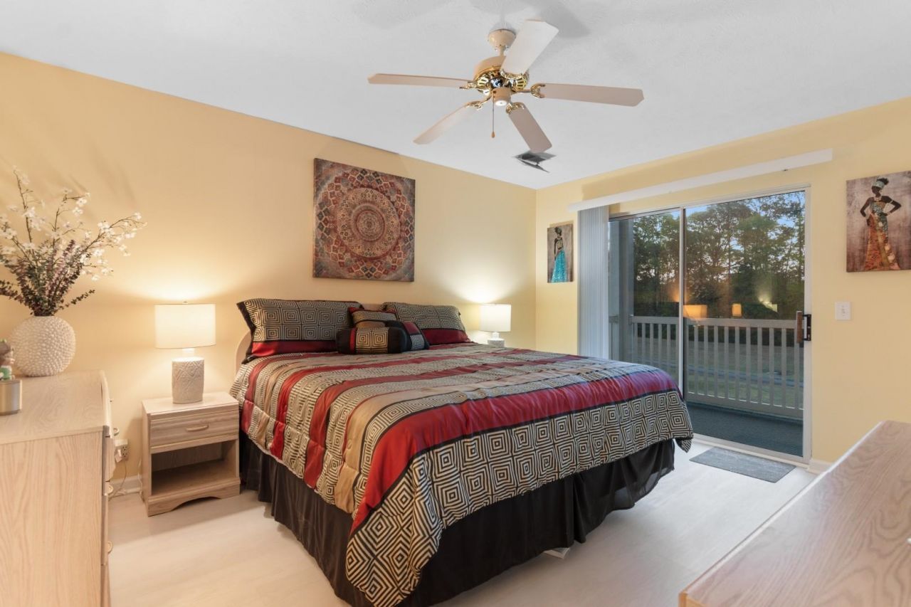 668 Tupelo Ln. Photo 13