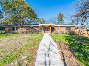 1131 Forester Drive, Dallas, TX 75216