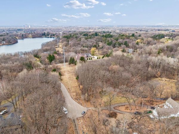 10 Sunny Side Lane, Sunfish Lake, MN 55118