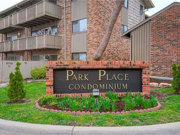 8740 Metcalf Avenue, Unit 103C, Overland Park, KS 66212