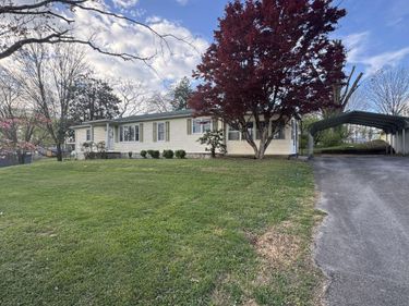 205 Oak Street, Russell Springs, KY 42642