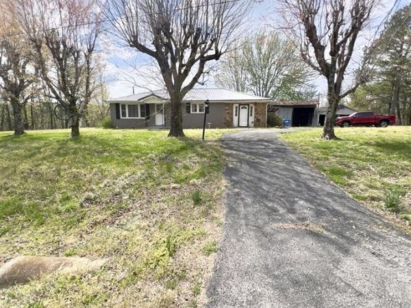 20467 N Greenville Road , White Plains, KY 42464