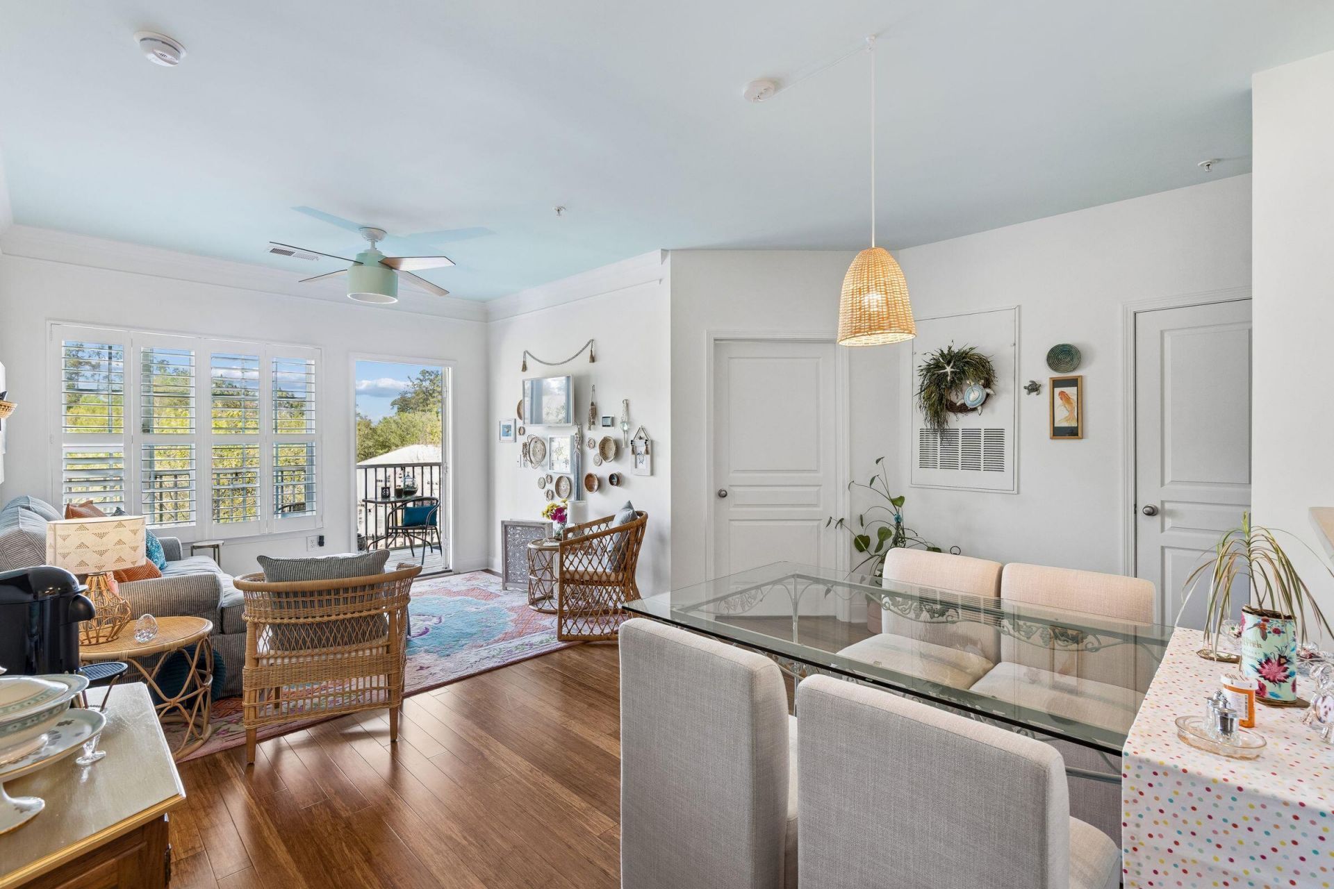 1920 Basildon Road Photo 10