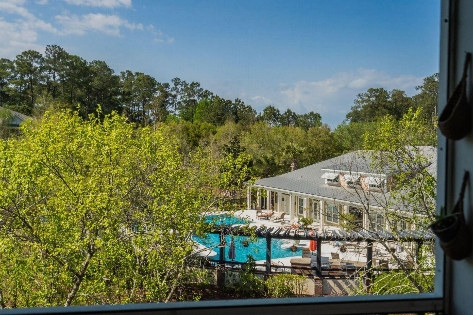 1920 Basildon Road Photo 18