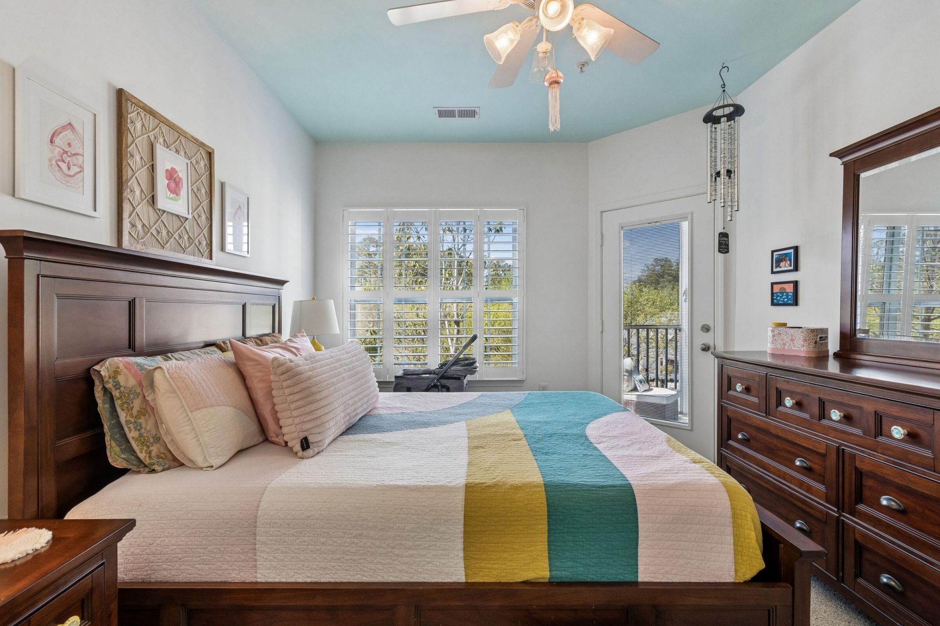 1920 Basildon Road Photo 21