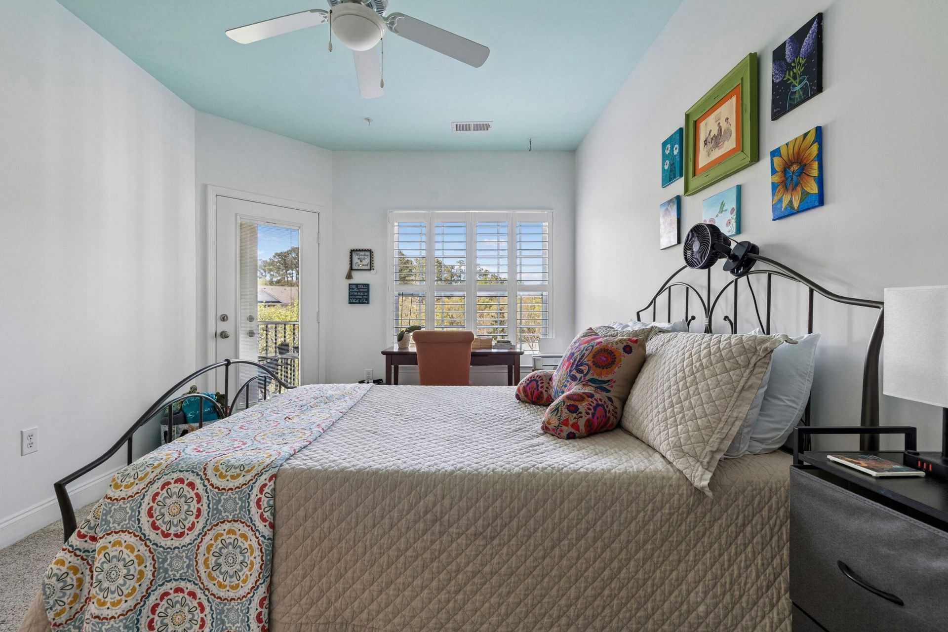 1920 Basildon Road Photo 25