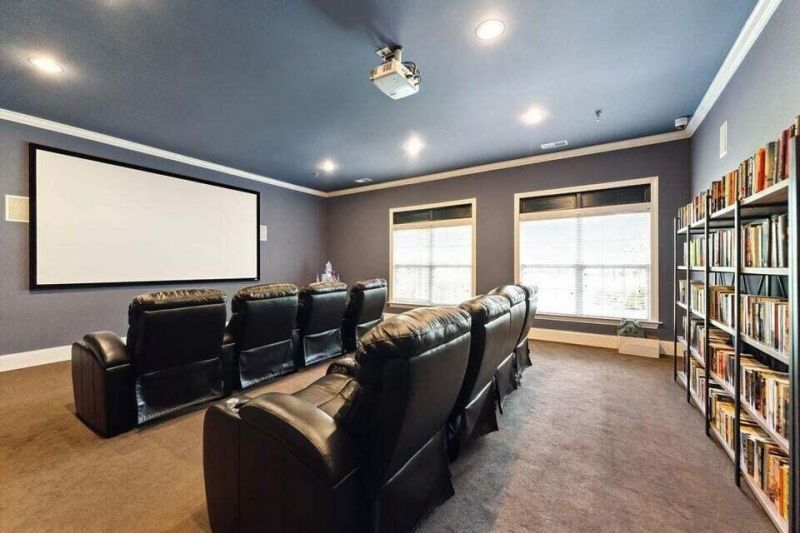 1920 Basildon Road Photo 34