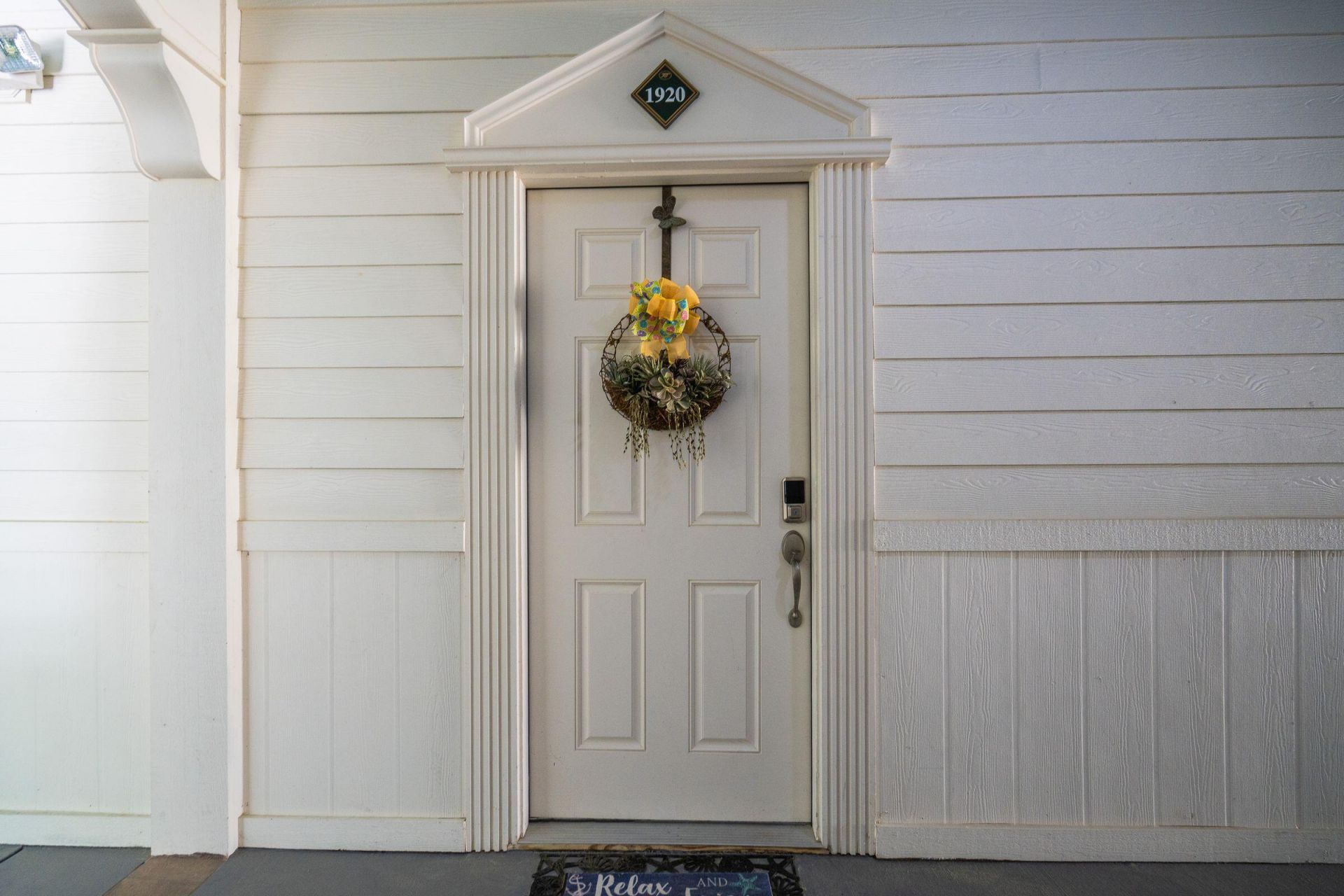 1920 Basildon Road Photo 4