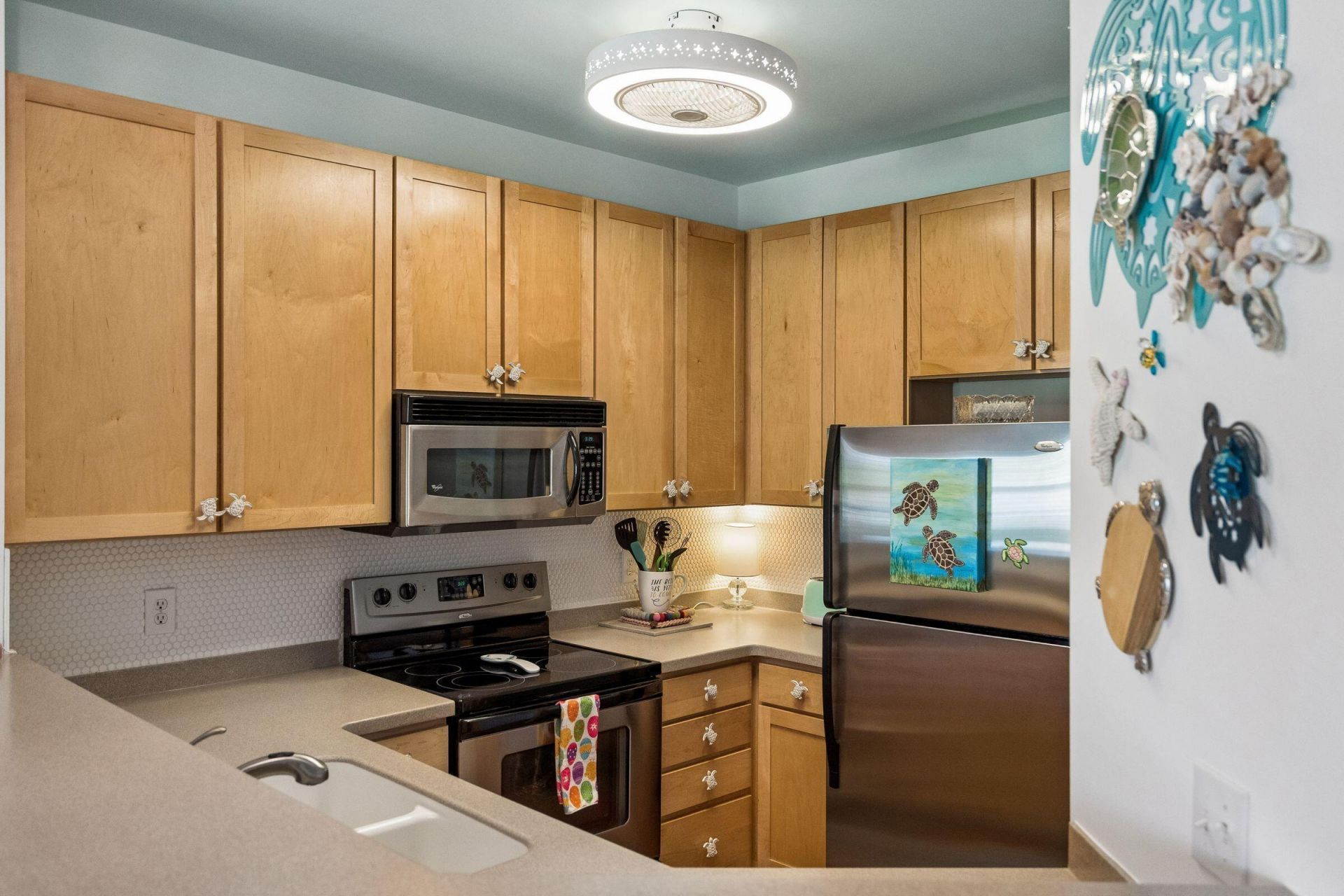 1920 Basildon Road Photo 8