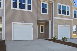 402 Tiliwa Street photo 4