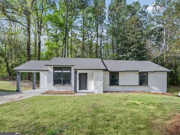 7823 Chase Woods Drive, Jonesboro, GA 30236