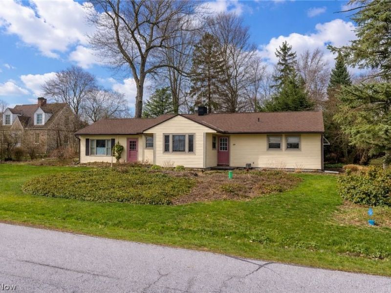 28 Wellesly Boulevard , Painesville, OH 44077 Photo 2