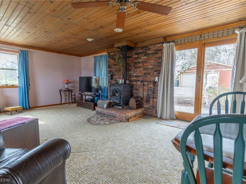 28 Wellesly Boulevard , Painesville, OH 44077 Photo 4