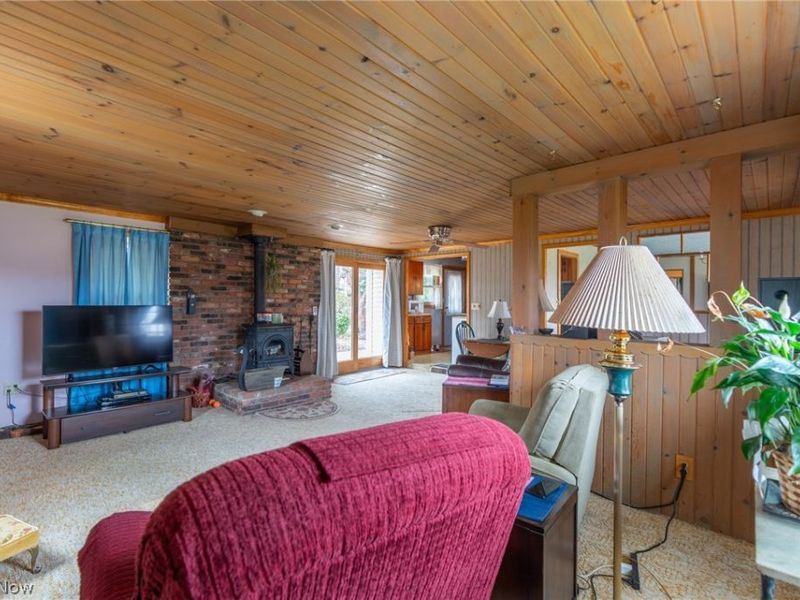 28 Wellesly Boulevard , Painesville, OH 44077 Photo 6