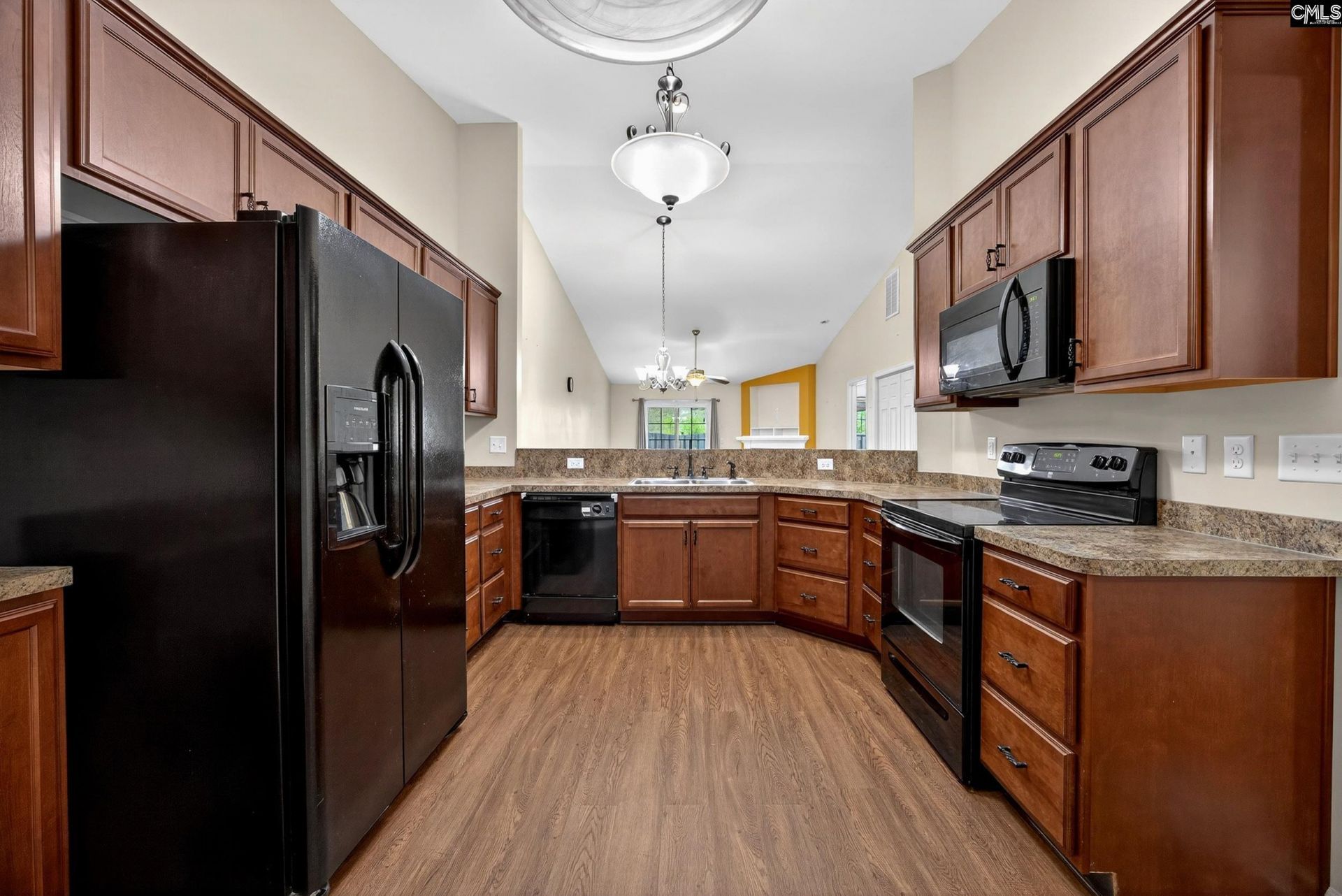 141 Tennis View Court  Photo 16