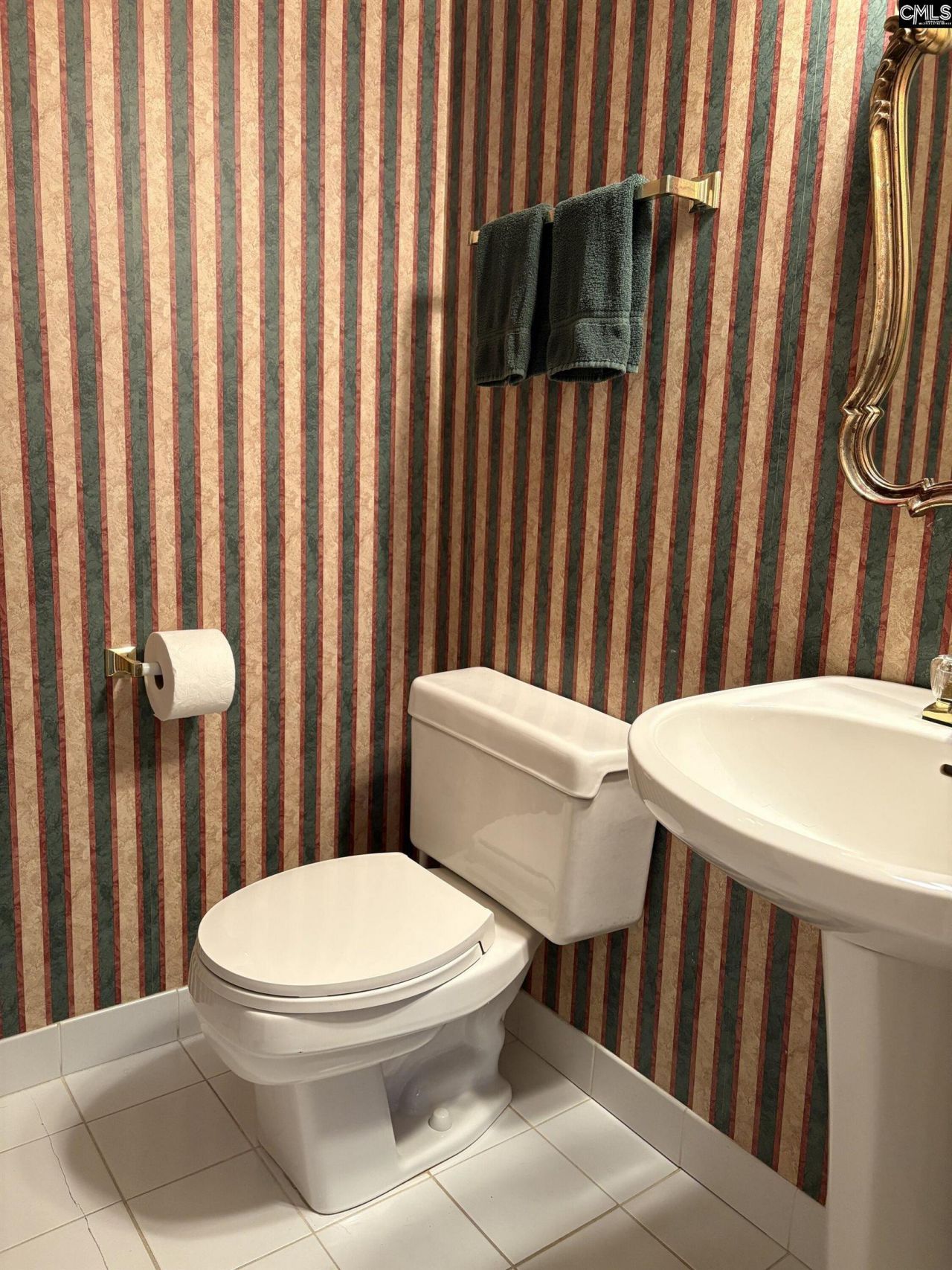 173 Governors Grant Boulevard  Photo 13