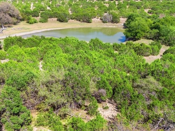 120 River Shoals Drive , Kempner, TX 76539